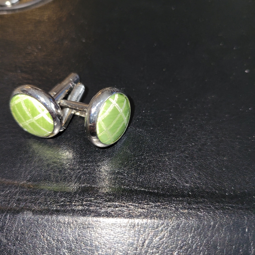 Cufflinks
